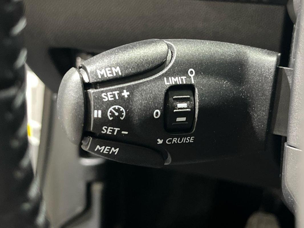 Peugeot 2008 - Photo 19