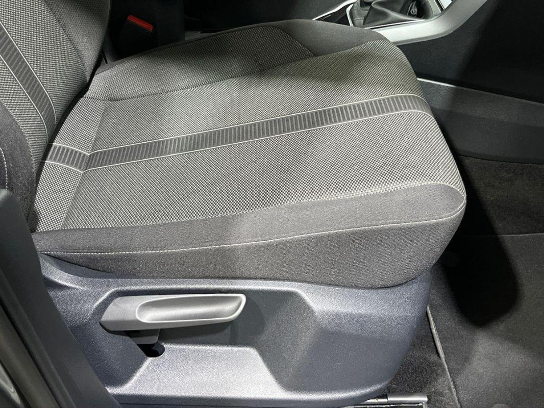Volkswagen T-Roc - Photo 14