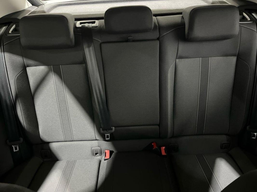 Volkswagen T-Roc - Photo 22