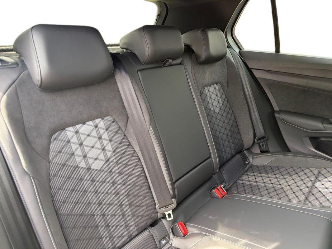 Volkswagen Golf - Photo 23