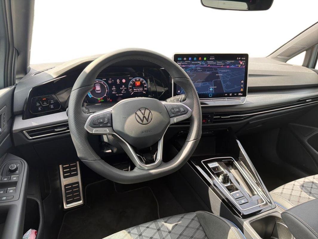 Volkswagen Golf - Photo 9