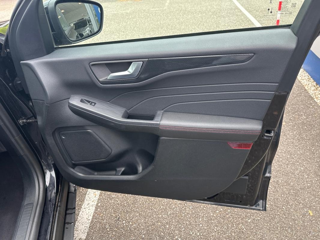 Ford Kuga - Photo 13