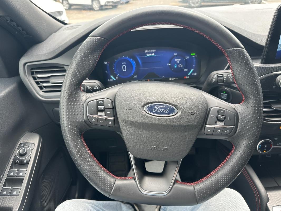 Ford Kuga - Photo 20