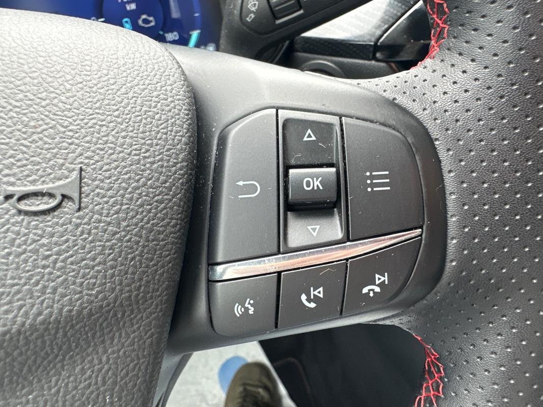 Ford Kuga - Photo 21