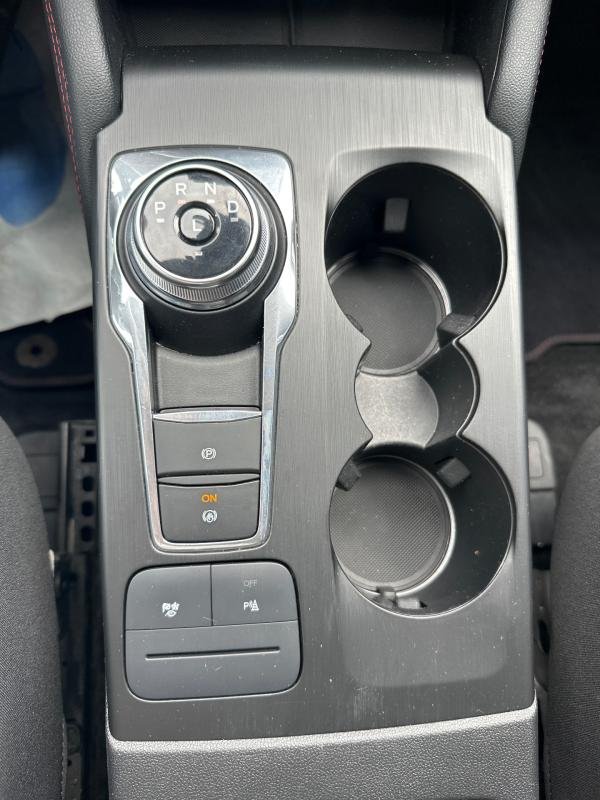 Ford Kuga - Photo 30