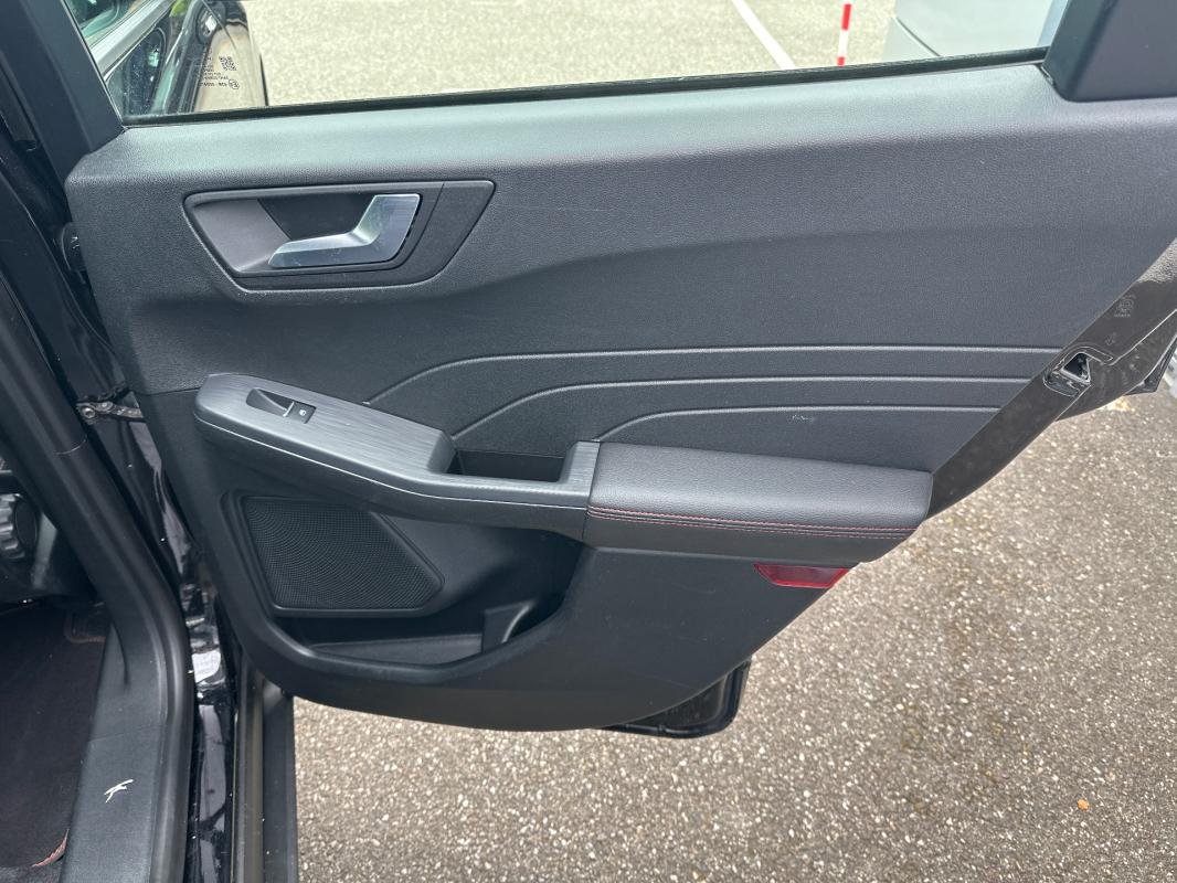 Ford Kuga - Photo 10