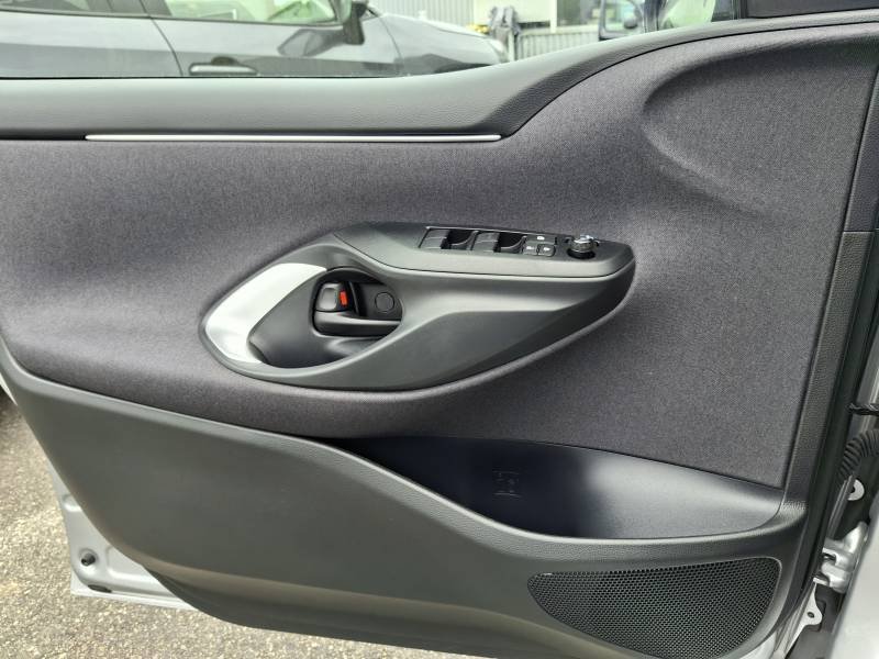 Toyota Yaris - Photo 20