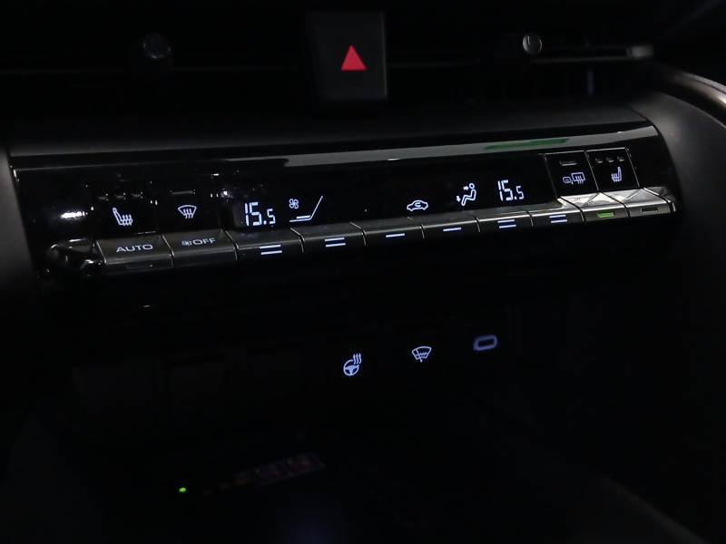 Toyota C-HR - Photo 21