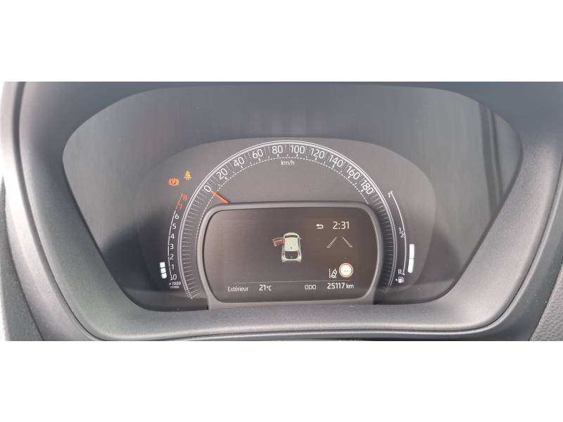 Toyota aygo x - Photo 21