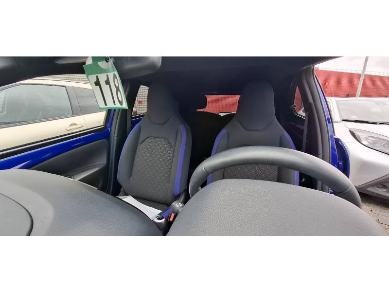 Toyota aygo x - Photo 25