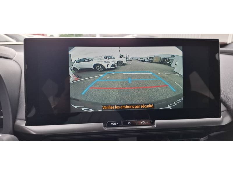 Toyota C-HR - Photo 24