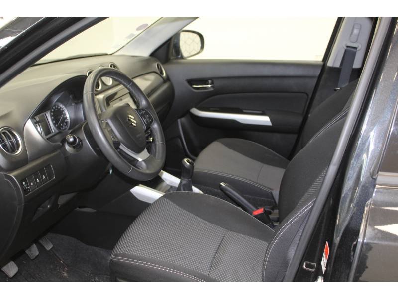Suzuki Vitara - Photo 11