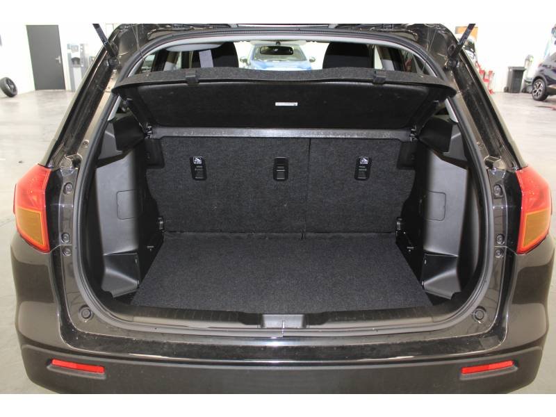 Suzuki Vitara - Photo 13