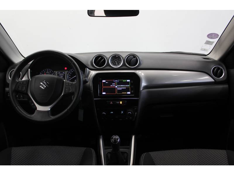 Suzuki Vitara - Photo 16
