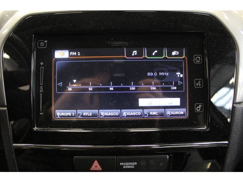 Suzuki Vitara - Photo 24