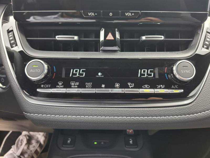 Toyota Corolla - Photo 16