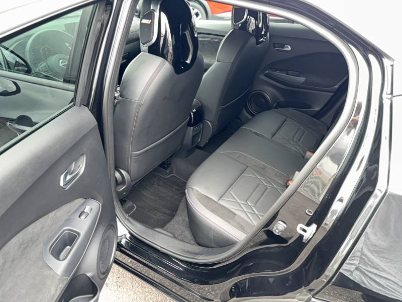 Nissan Juke - Photo 23