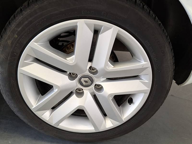 Renault Clio - Photo 14