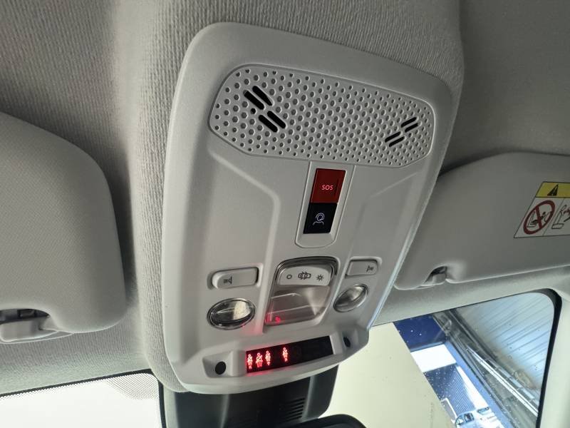 Peugeot 208 - Photo 25