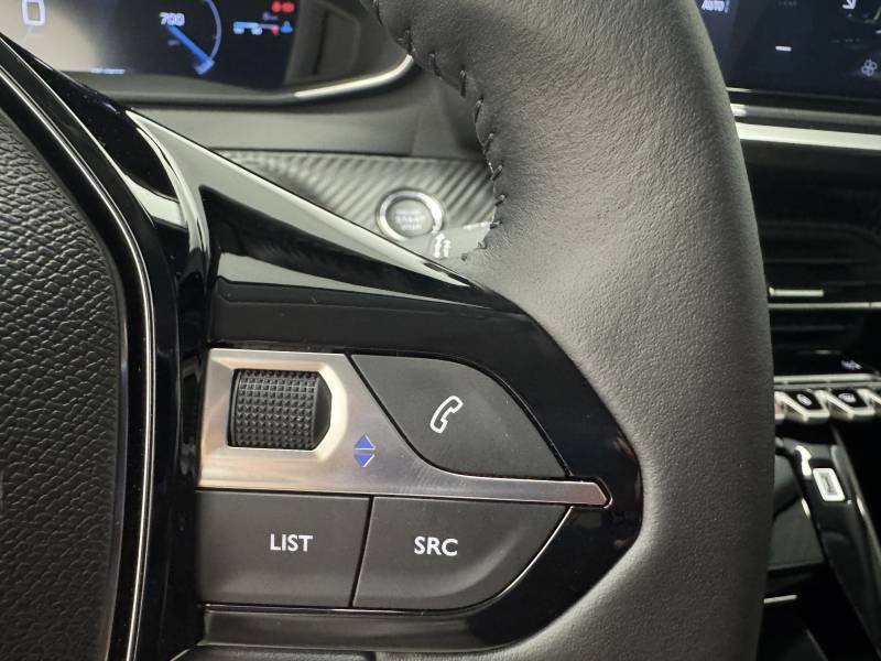 Peugeot 208 - Photo 26