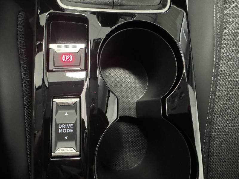 Peugeot 208 - Photo 29