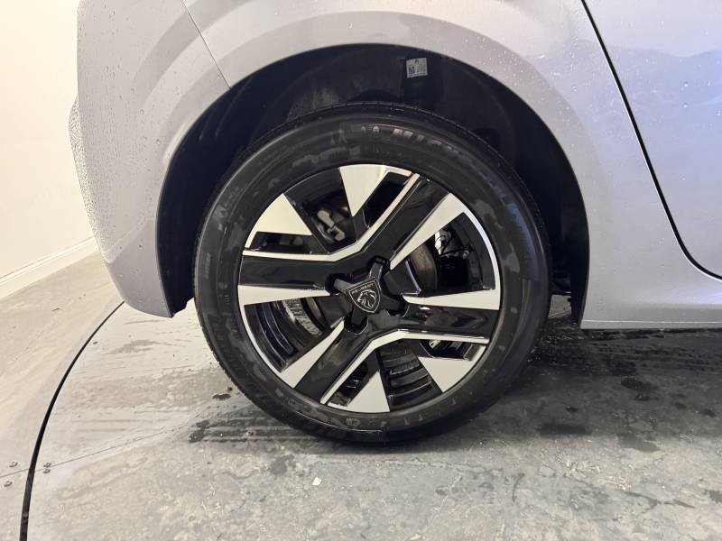 Peugeot 208 - Photo 8