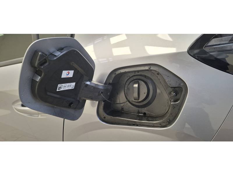 Peugeot 208 - Photo 17