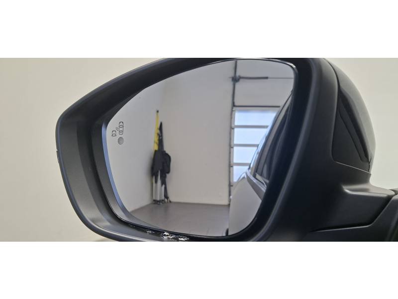 Peugeot 208 - Photo 25