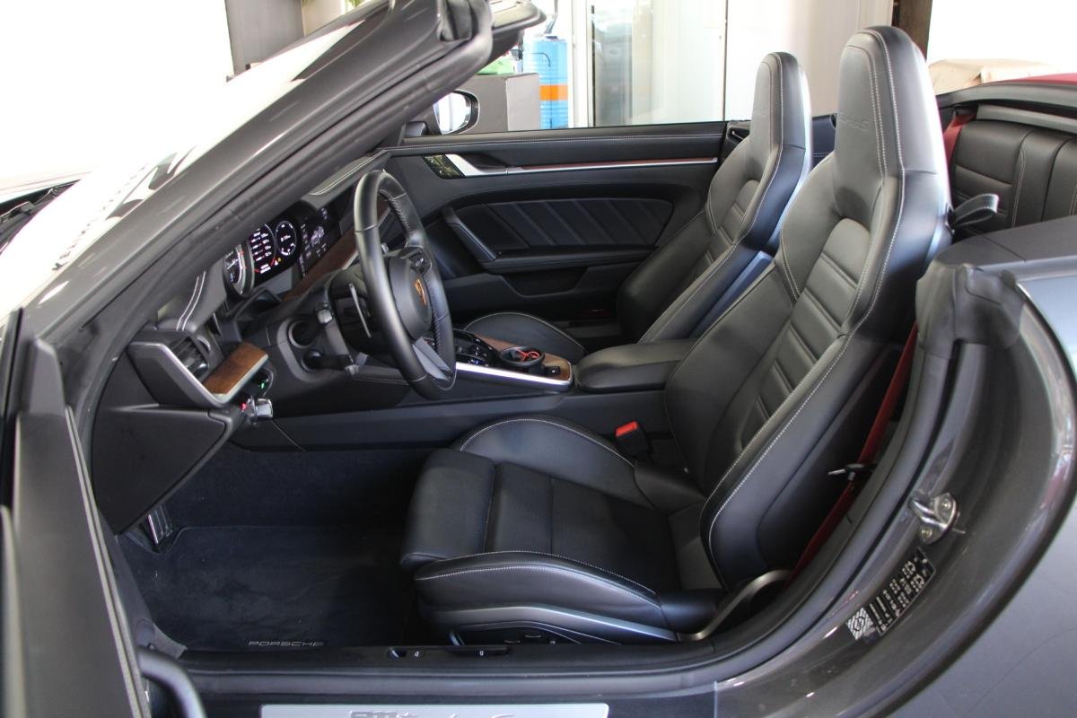 Porsche 911 - Photo 11