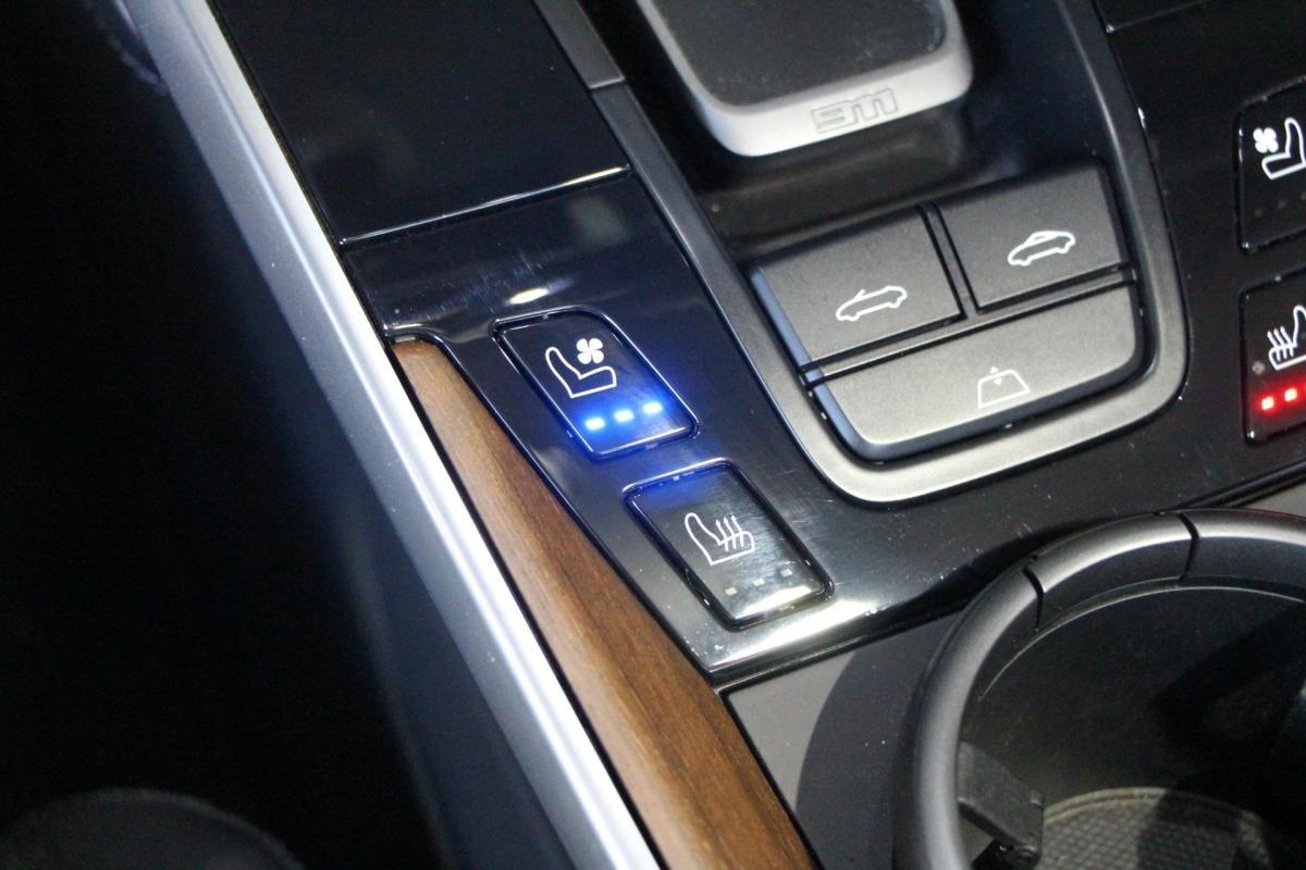 Porsche 911 - Photo 16