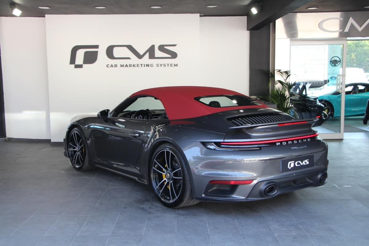 Porsche 911 - Photo 26