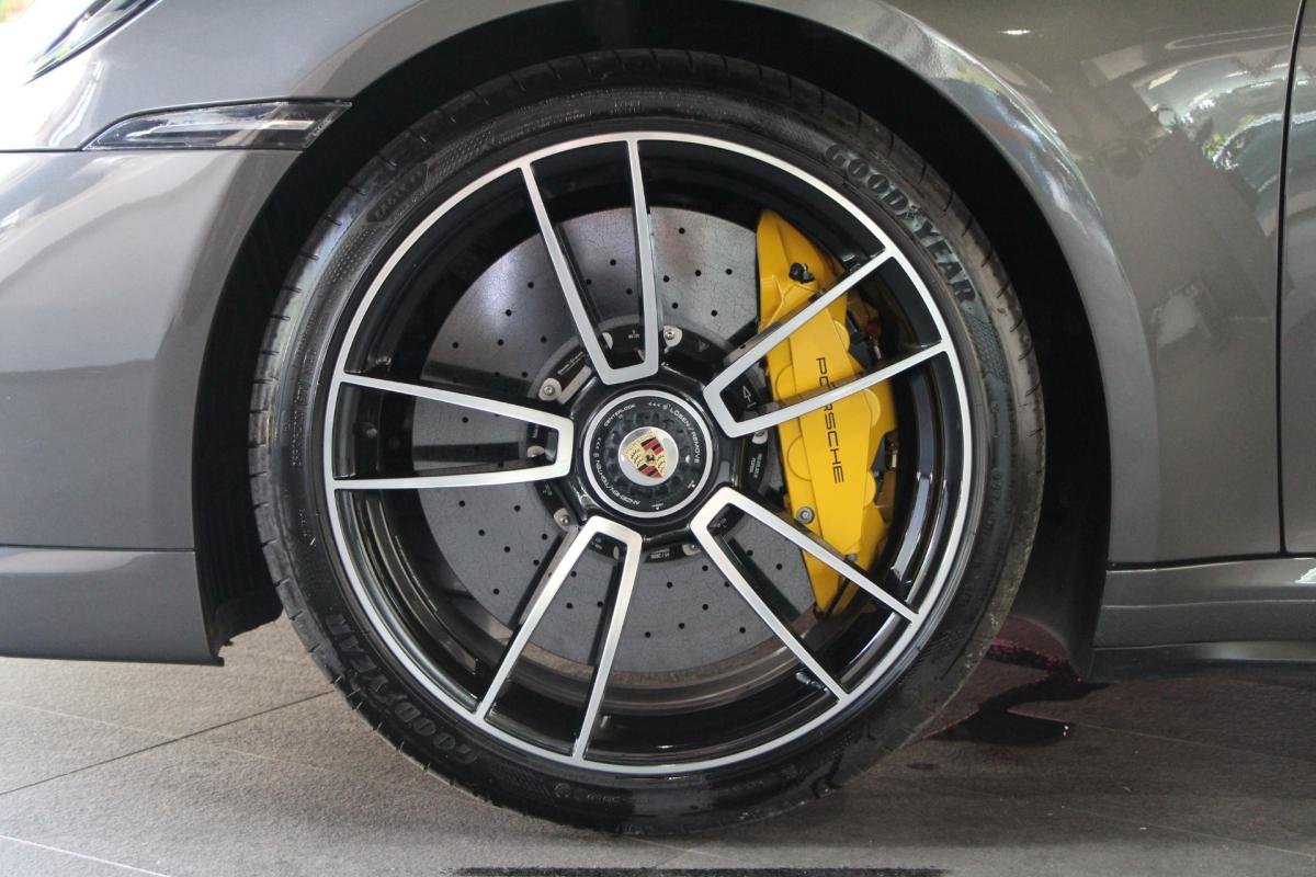 Porsche 911 - Photo 4