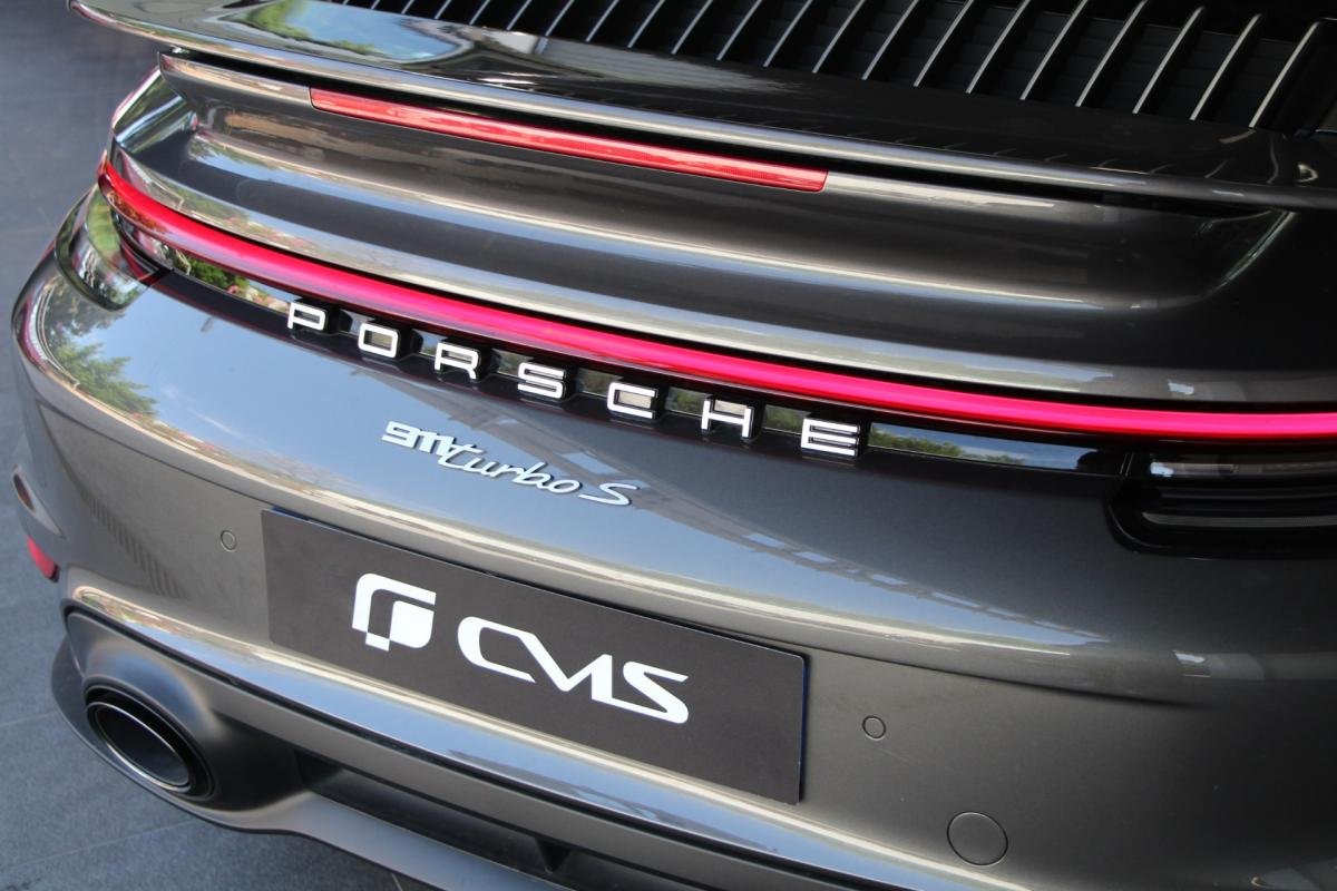 Porsche 911 - Photo 8