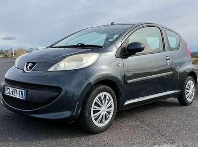 Peugeot 107 - Photo 2