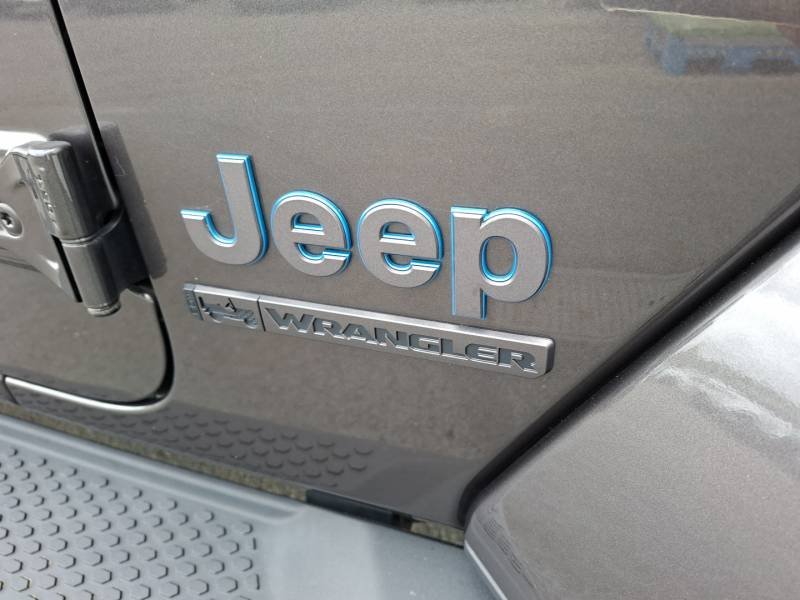 Jeep Wrangler - Photo 18