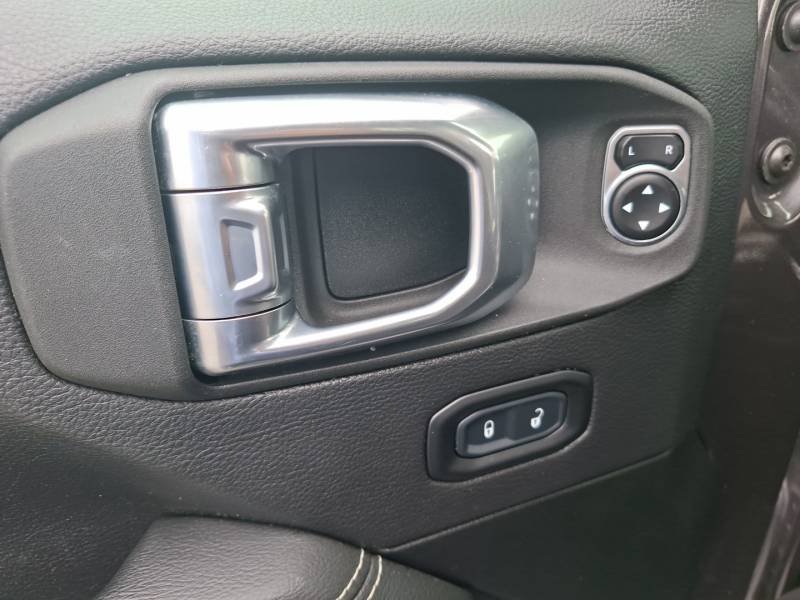 Jeep Wrangler - Photo 31
