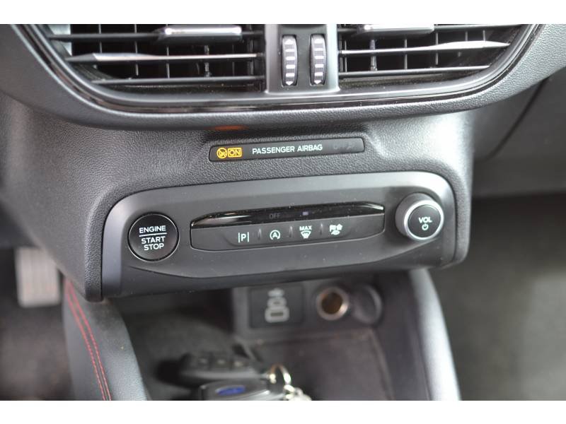 Ford Focus - Photo 44