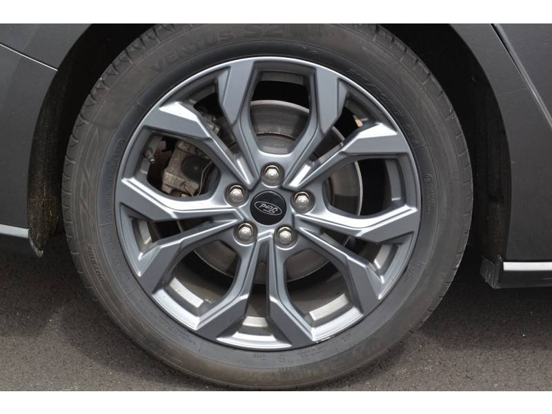 Ford Focus - Photo 8