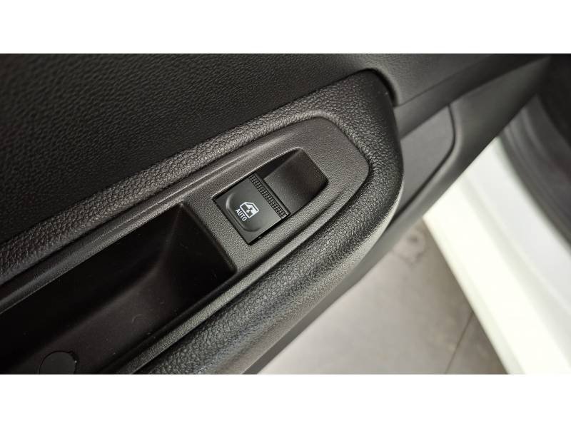 Renault Clio - Photo 32