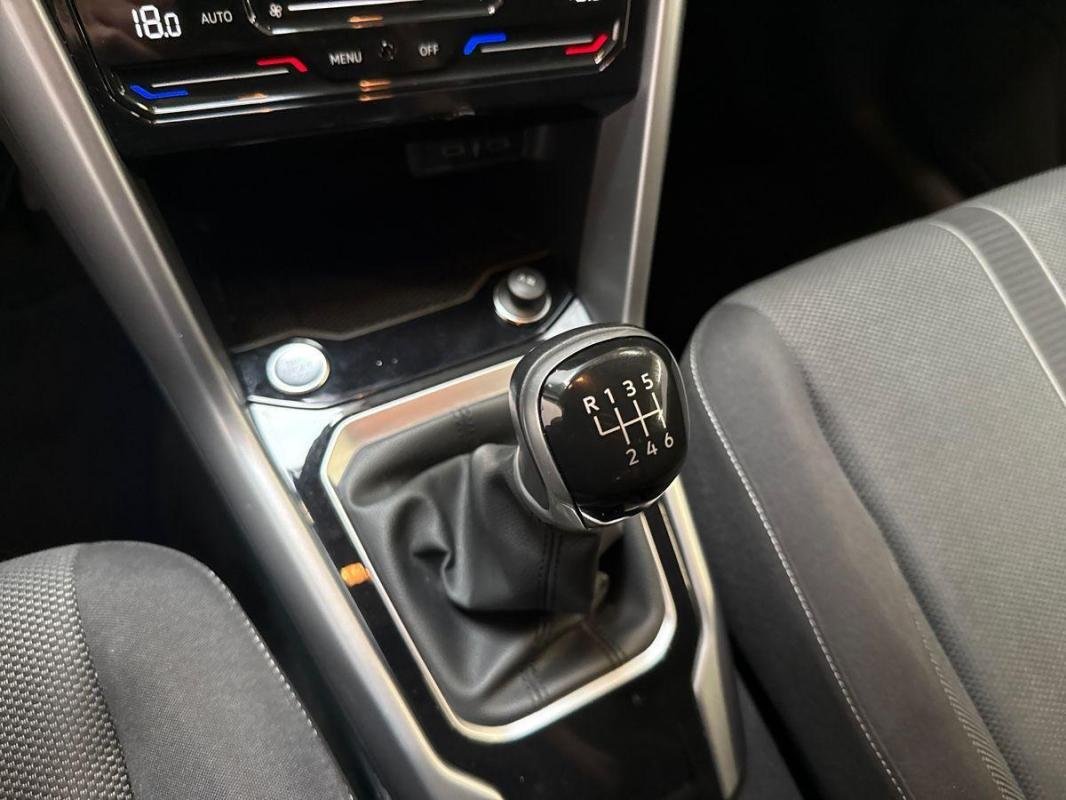 Volkswagen T-Roc - Photo 11