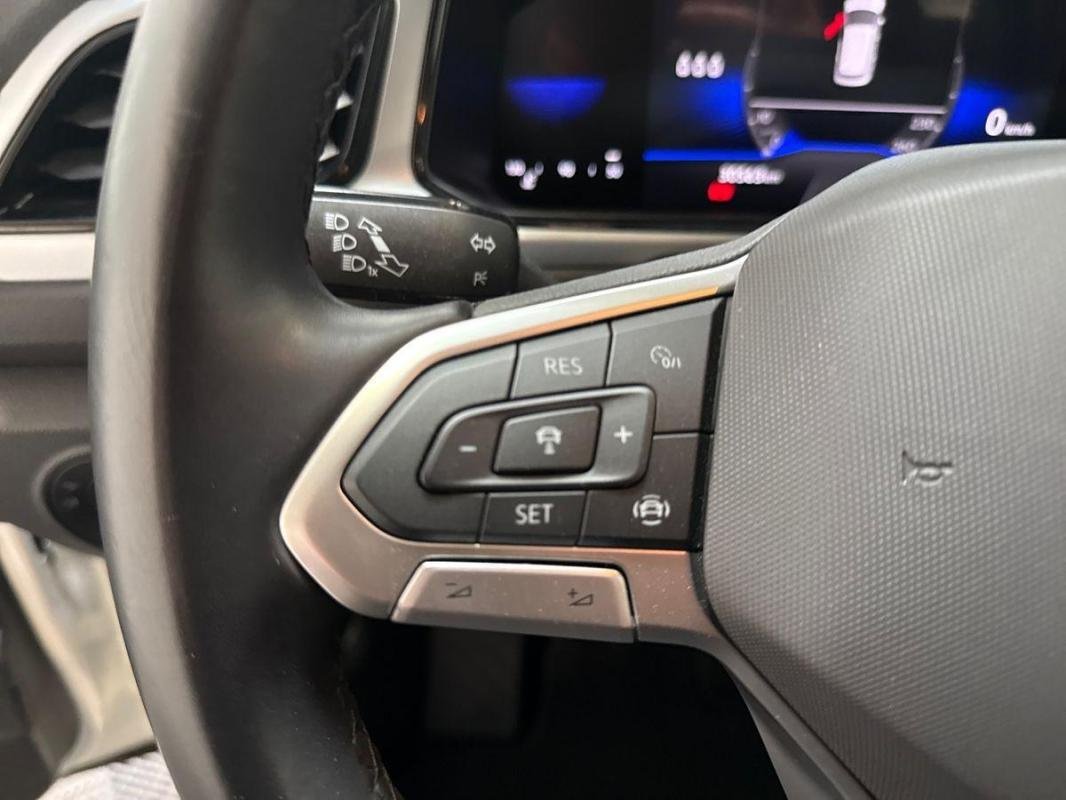 Volkswagen T-Roc - Photo 21