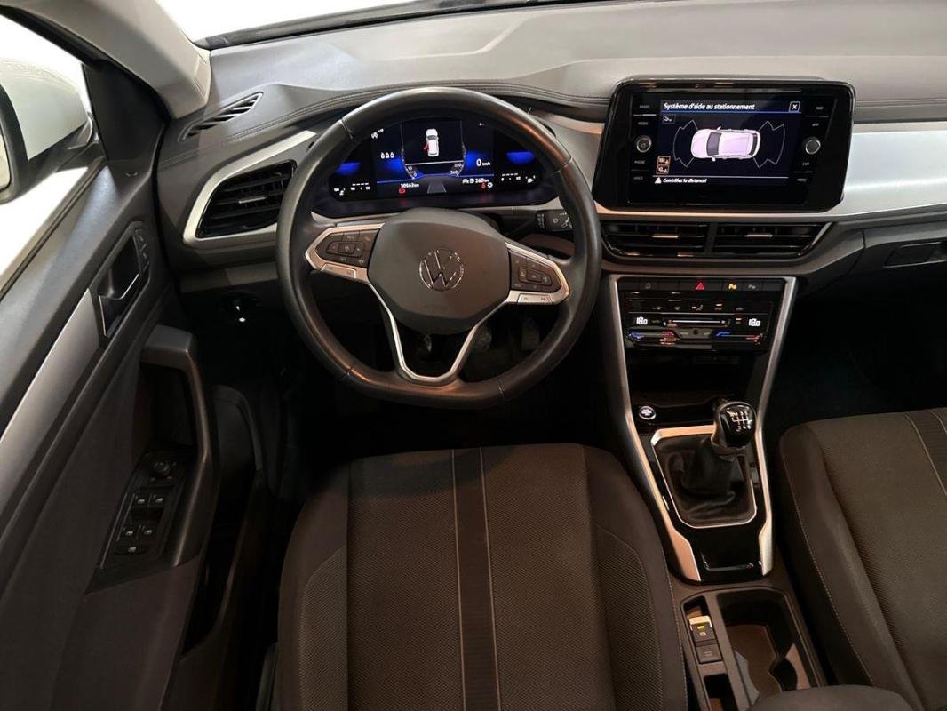 Volkswagen T-Roc - Photo 24