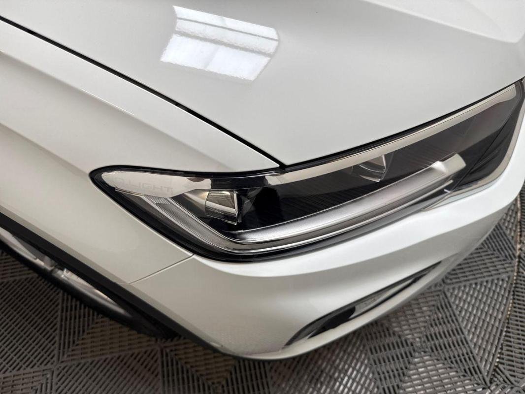 Volkswagen T-Roc - Photo 26