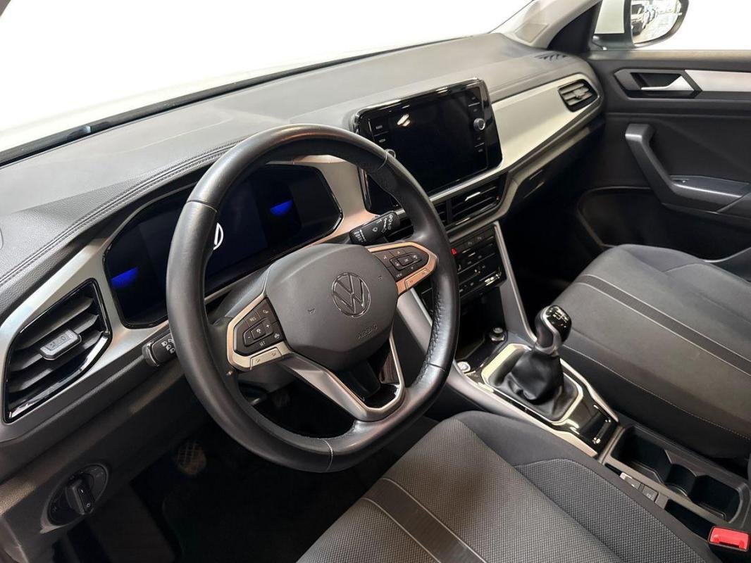 Volkswagen T-Roc - Photo 9