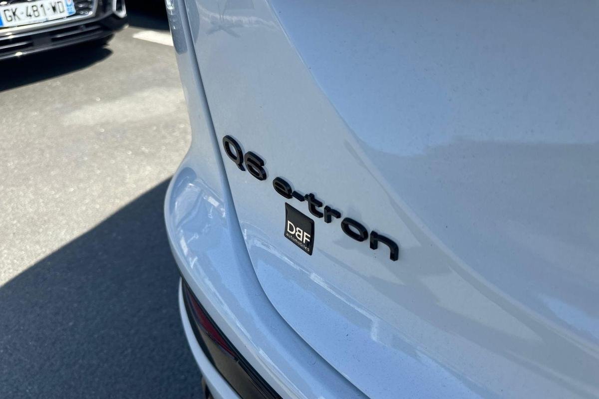 Audi SQ6 e-tron - Photo 16