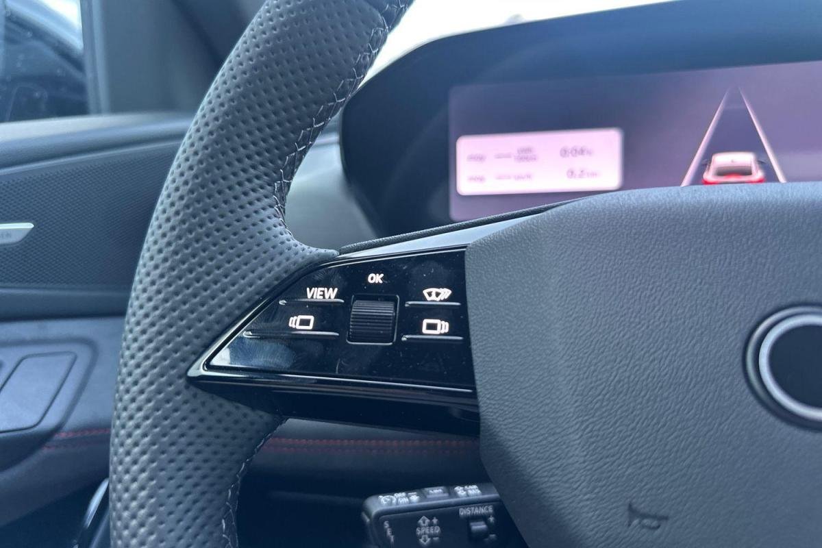 Audi SQ6 e-tron - Photo 9