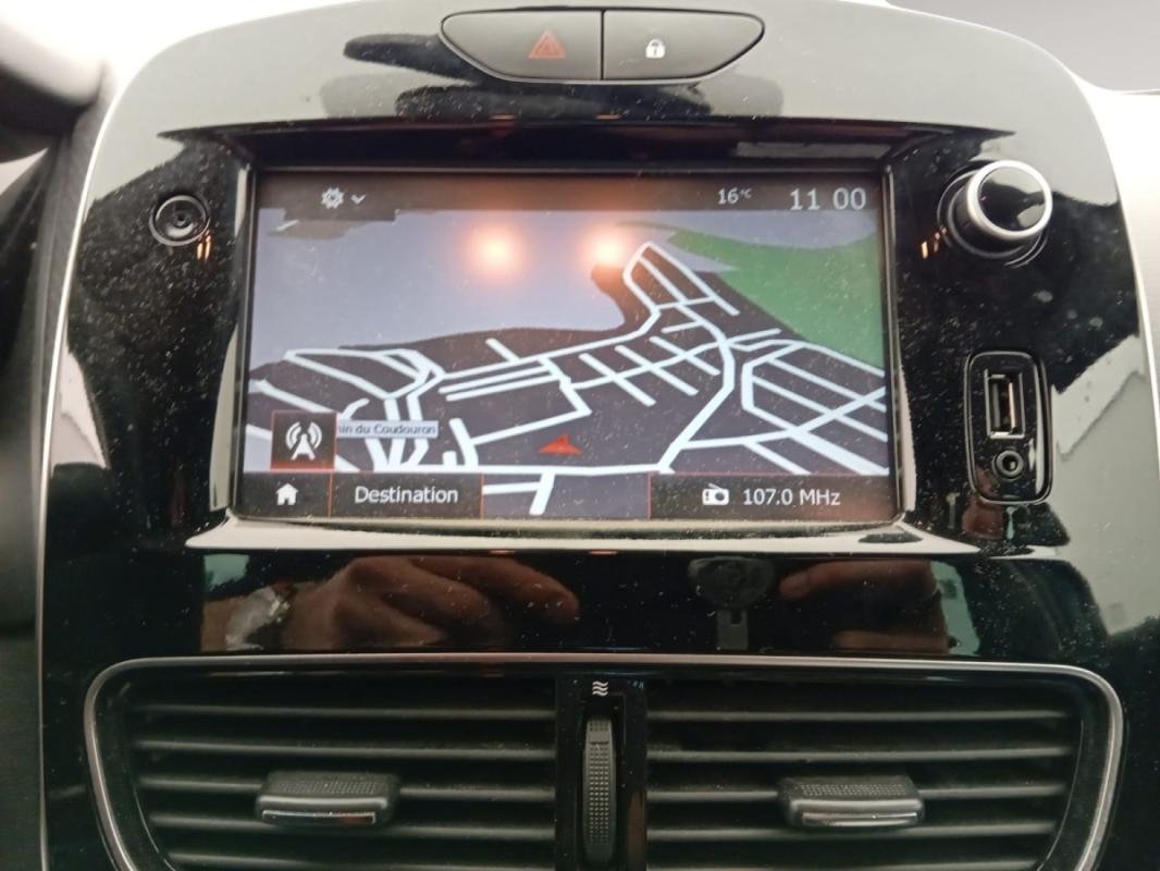 Renault Clio - Photo 17