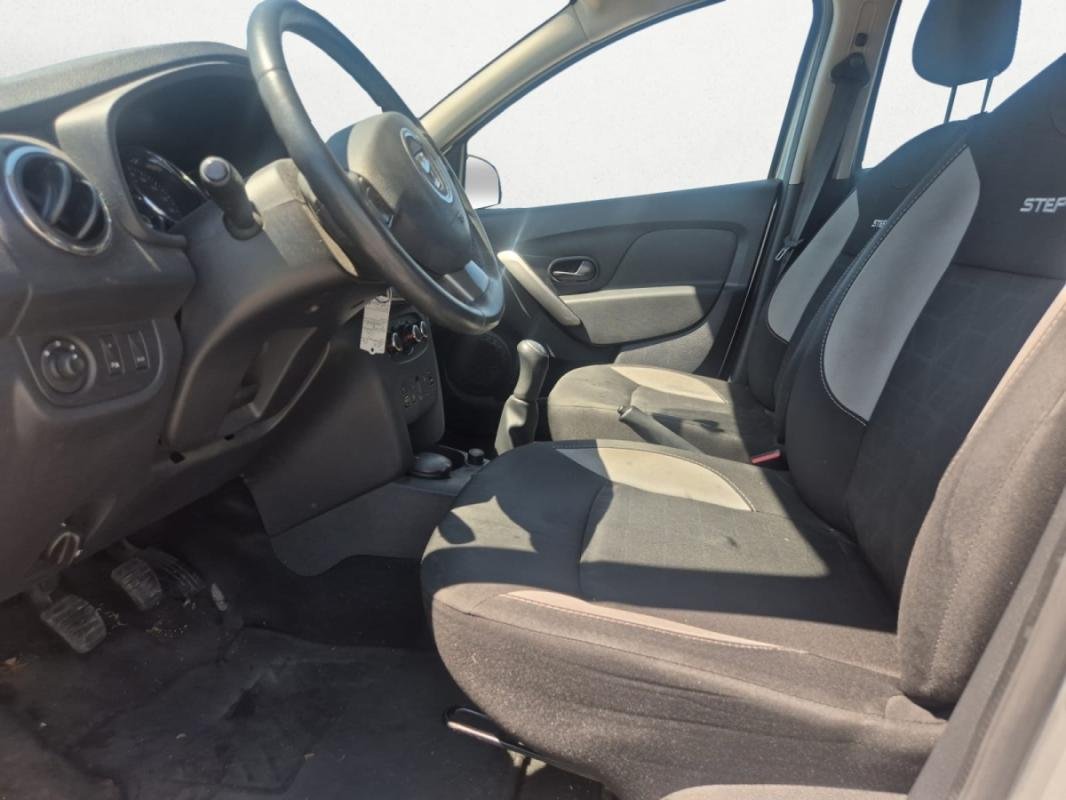 Dacia Sandero II - Photo 11