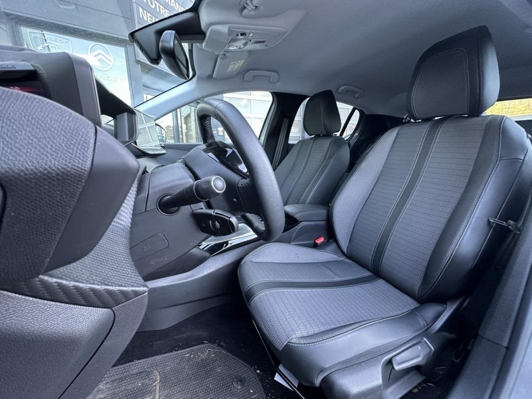 Peugeot 208 - Photo 16
