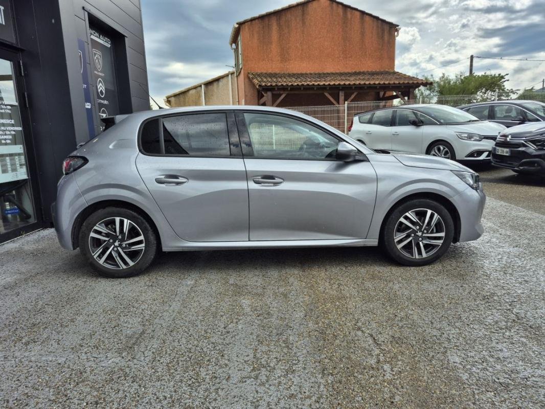 Peugeot 208 - Photo 2